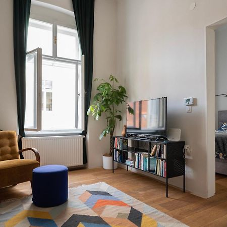 Apartment Ludwig - Films & Movies Collection Ζάγκρεμπ Εξωτερικό φωτογραφία
