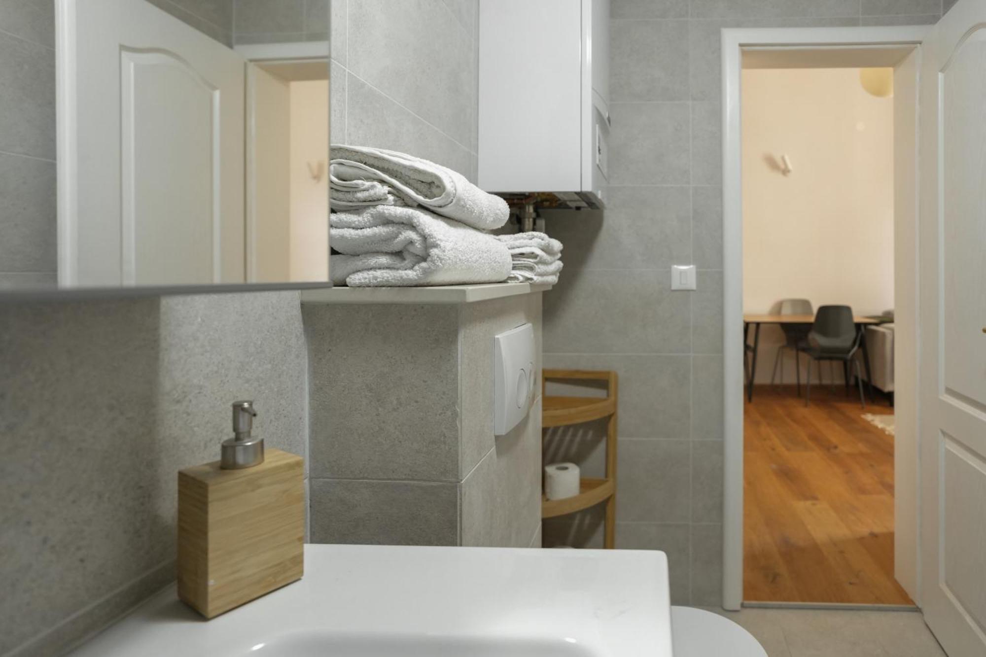 Apartment Ludwig - Films & Movies Collection Ζάγκρεμπ Εξωτερικό φωτογραφία